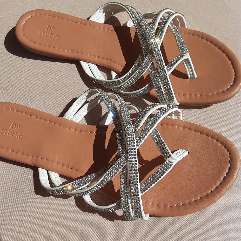David's Bridal rhinestone flat sandals new with tags size 8